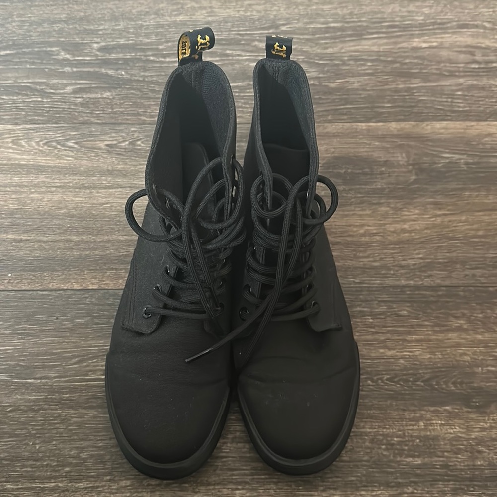 Doc Martens boots. Size 4. All black